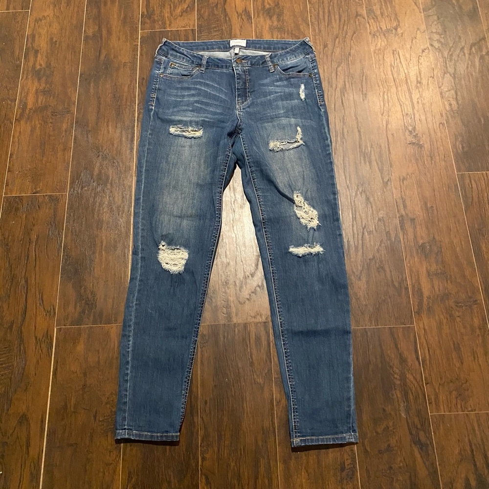 Celebrity Pink Skinny Distressed Jeans, Women’s size 11